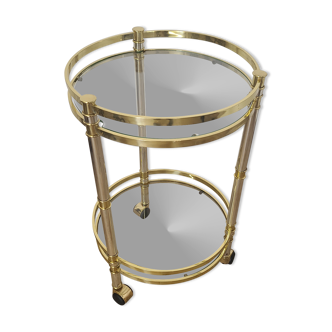 Rolling serving table