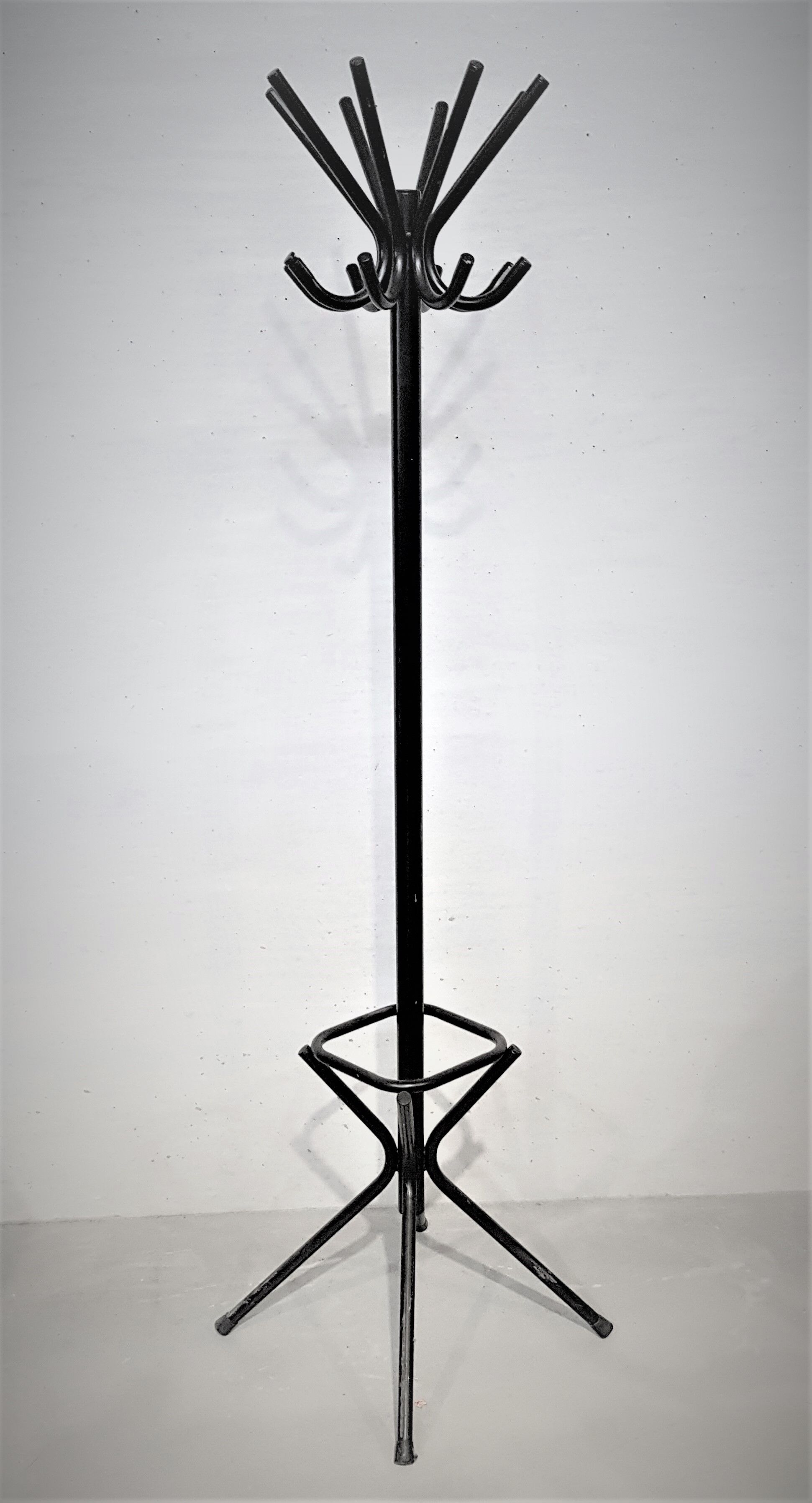 Coat stand