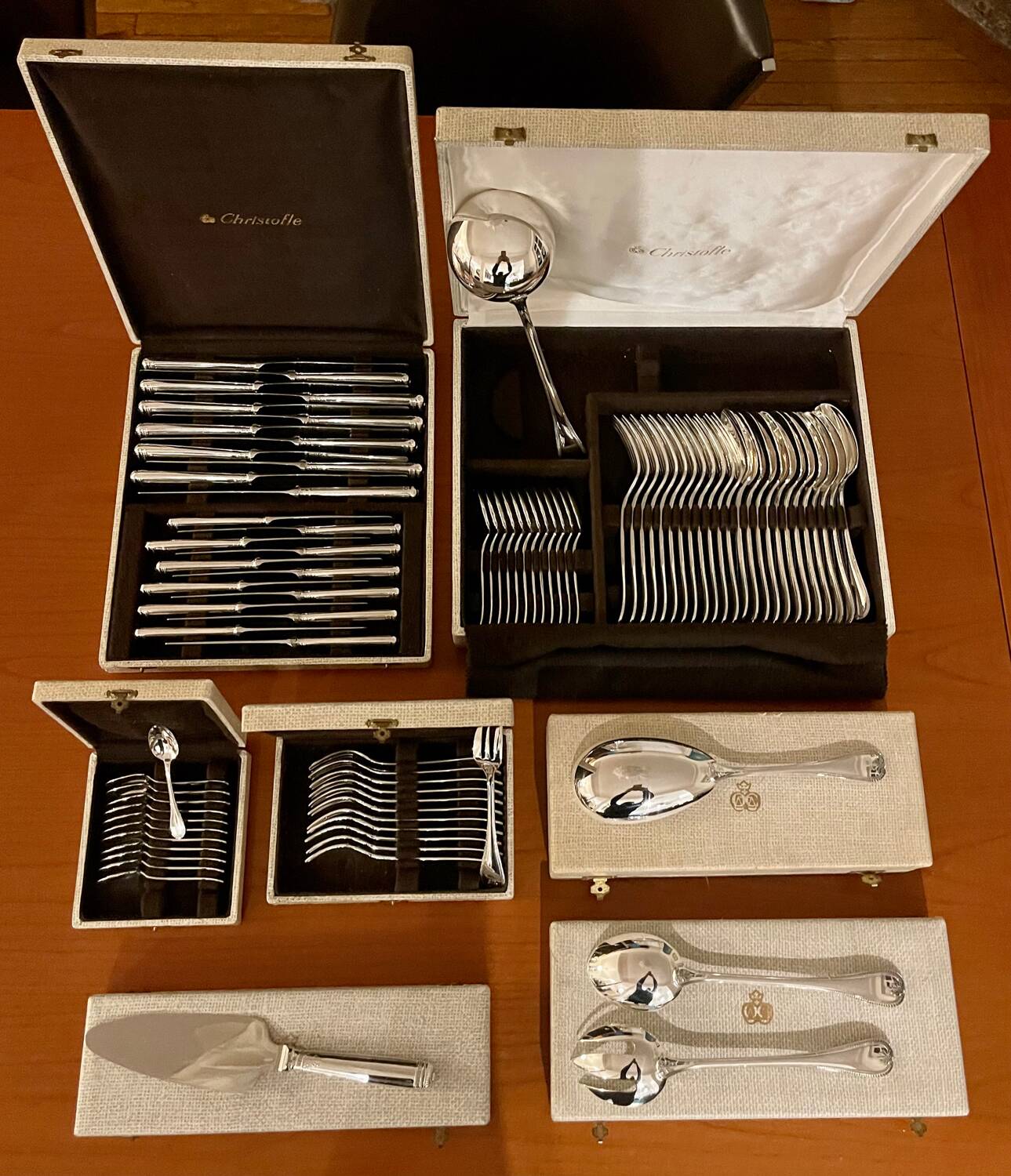 Christofle malmaison cutlery 88 pieces new condition