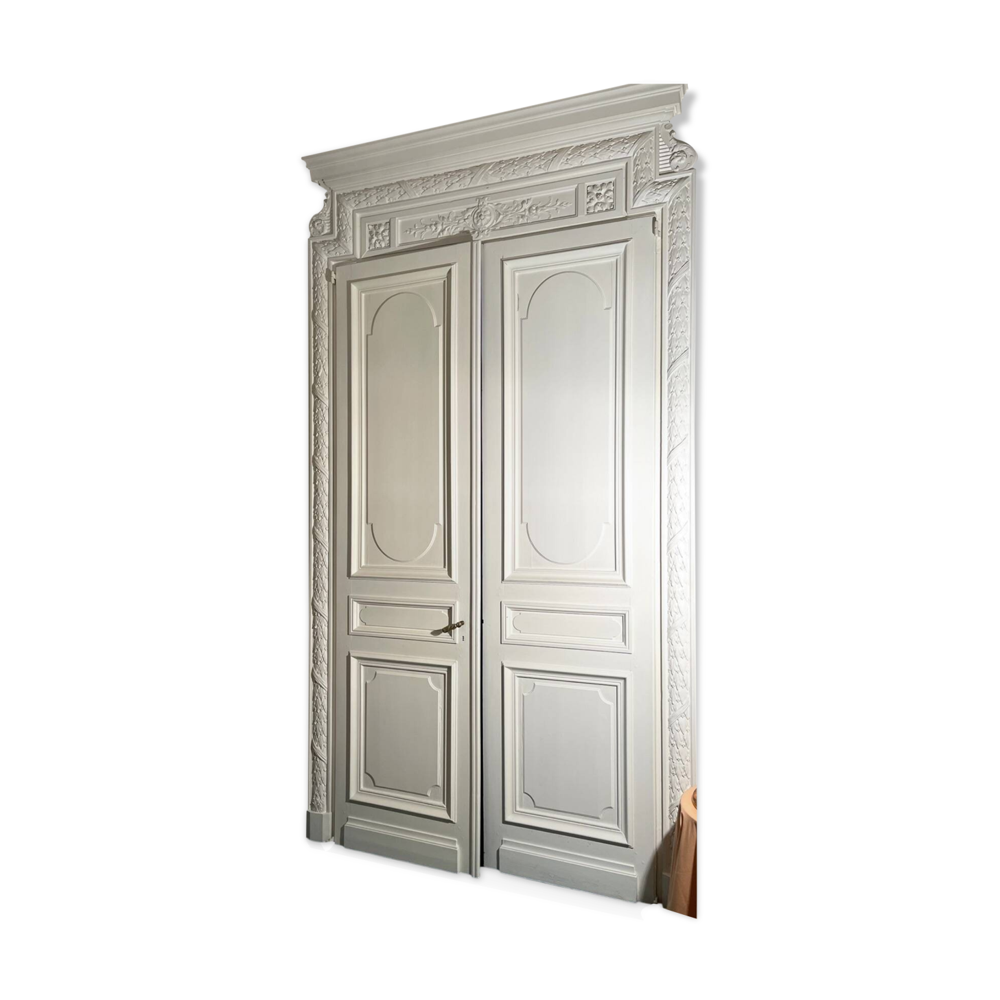 Double communication door