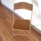Lot of 2 vintage folding chairs