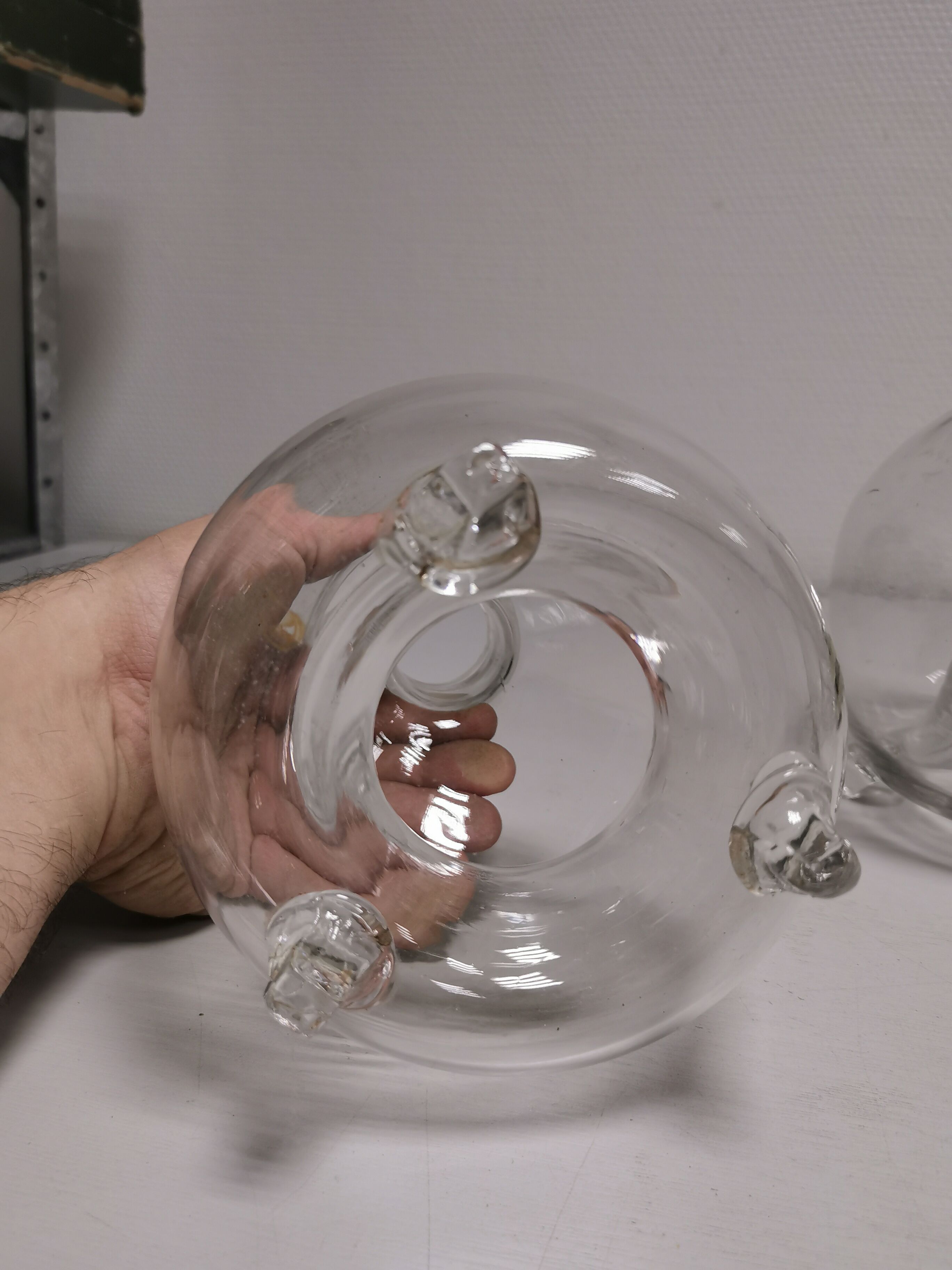 Lot de 2 anciens " gobe mouche ", piège à guêpes en verre soufflé