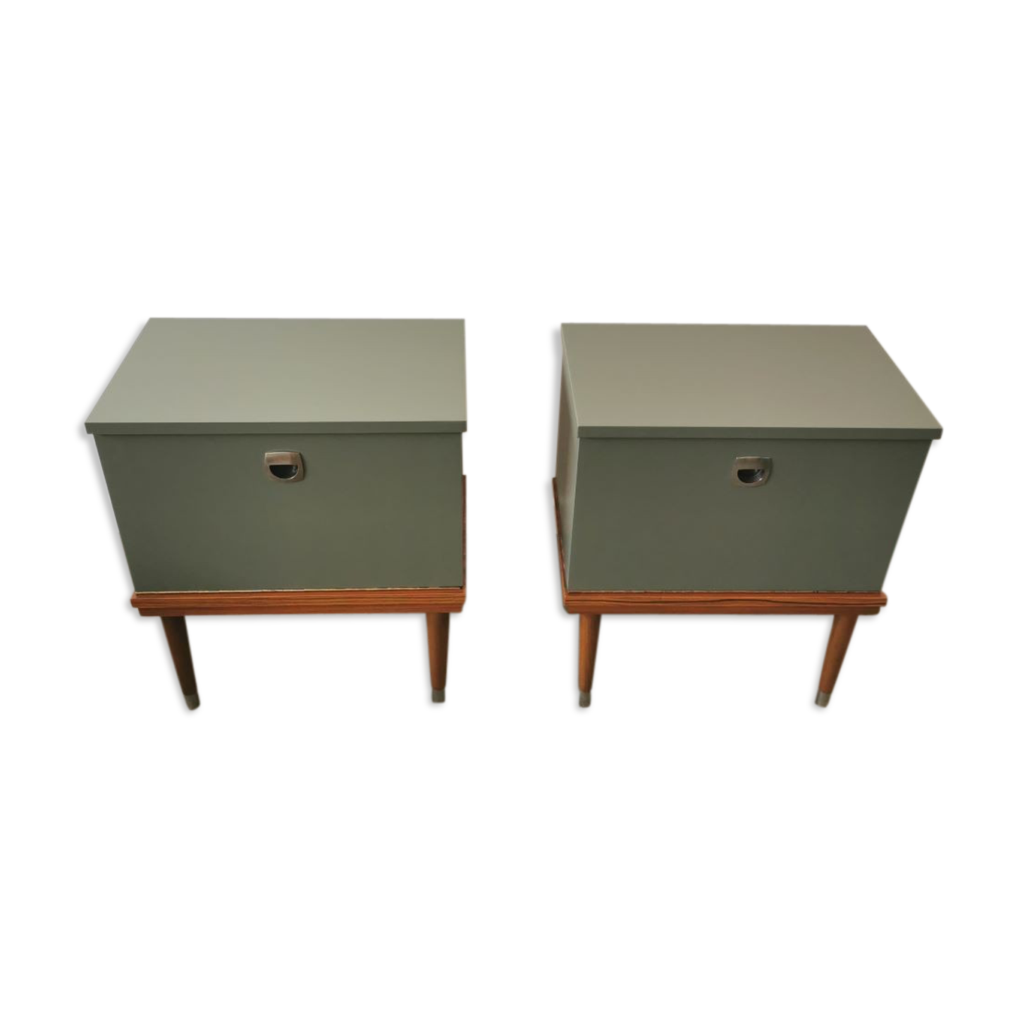 Pair of bedside tables