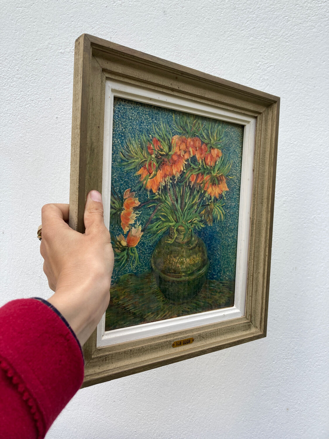 Table bouquet flowers reproduction frame wood