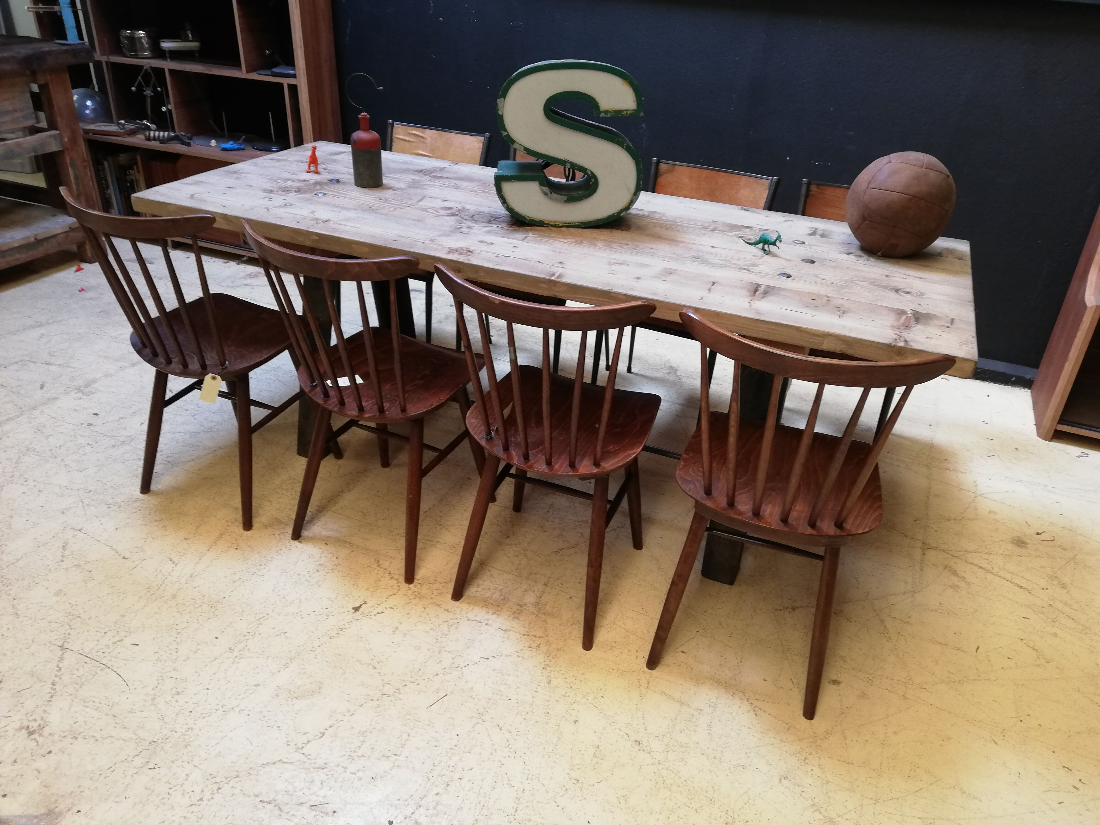 Table in wood and cast iron, industrial style, vintage