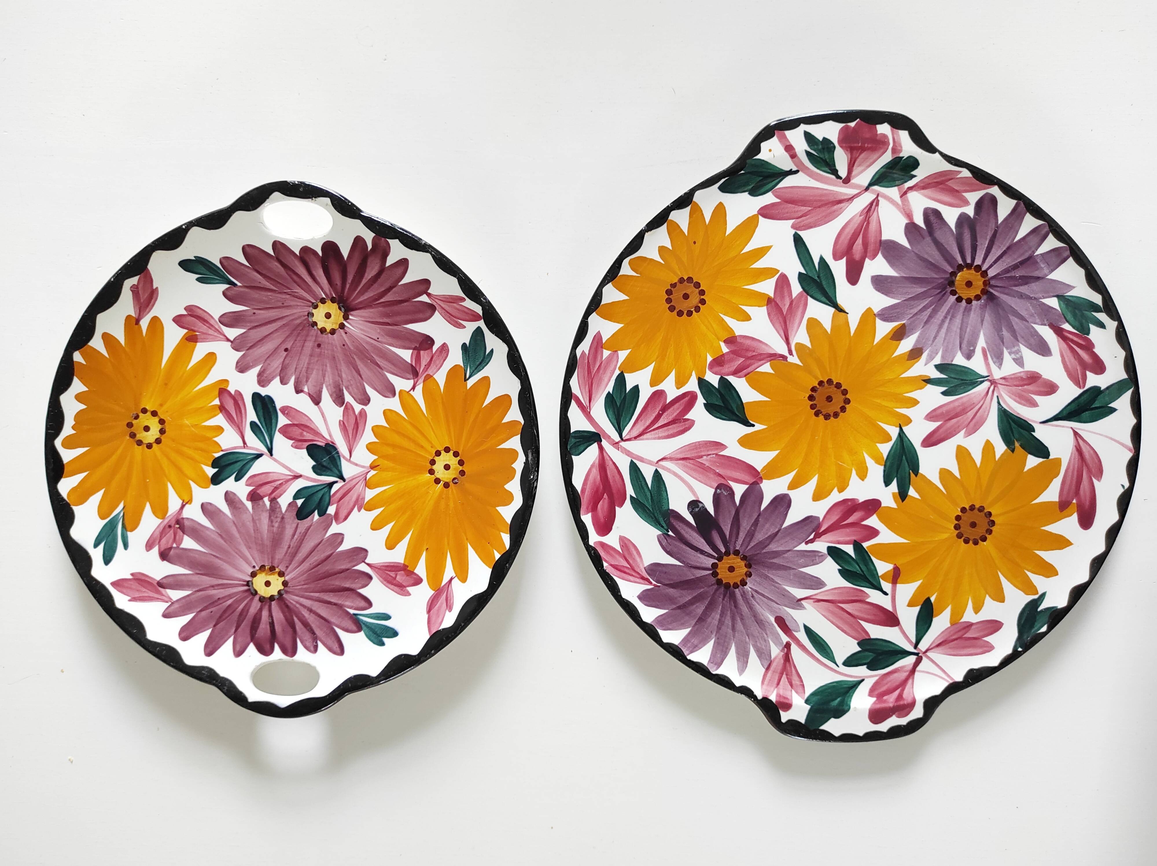 Two Schramberg Majolika painted flower dishes