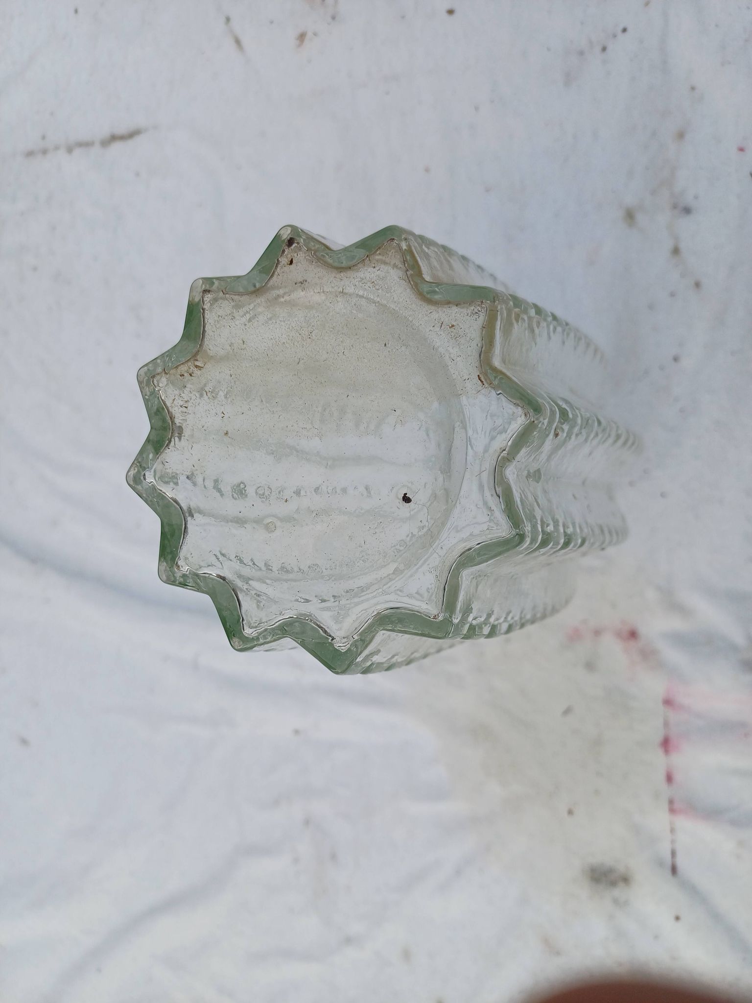 Vase année 60 en verre granité
