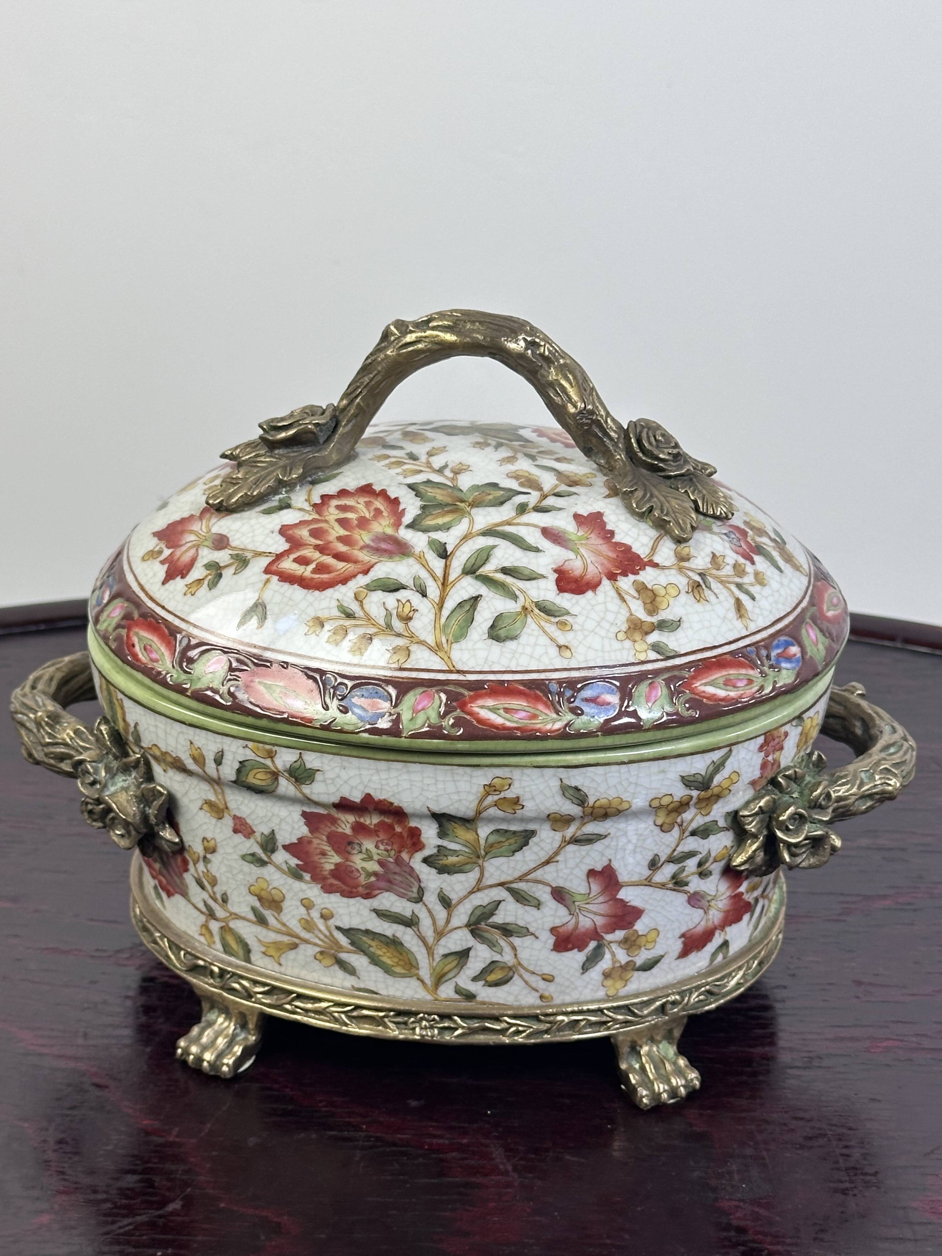 Louis XV style enamelled ceramic and bronze pot 22x16cm