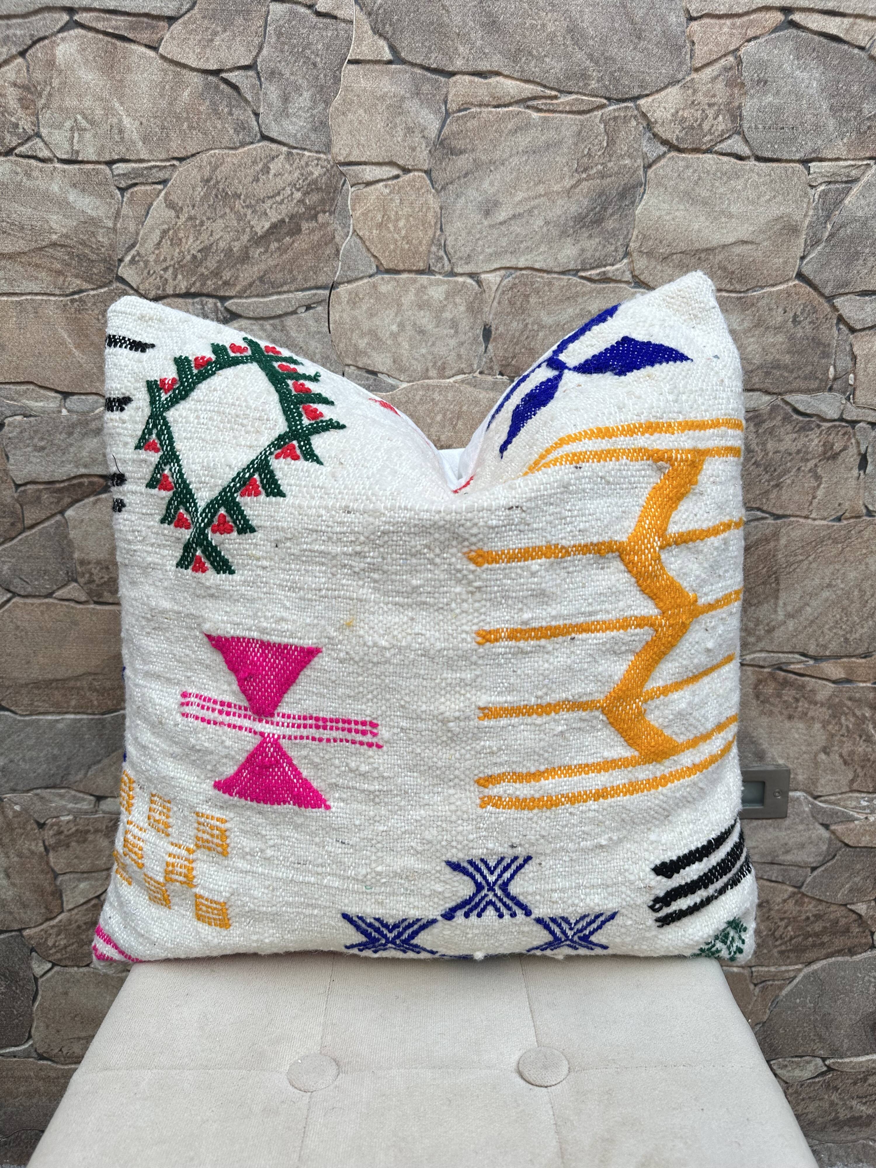Coussin en laine berbère fait main : Coussin Kilim marocain (45x45cm)
