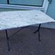 Table de bistrot en marbre
