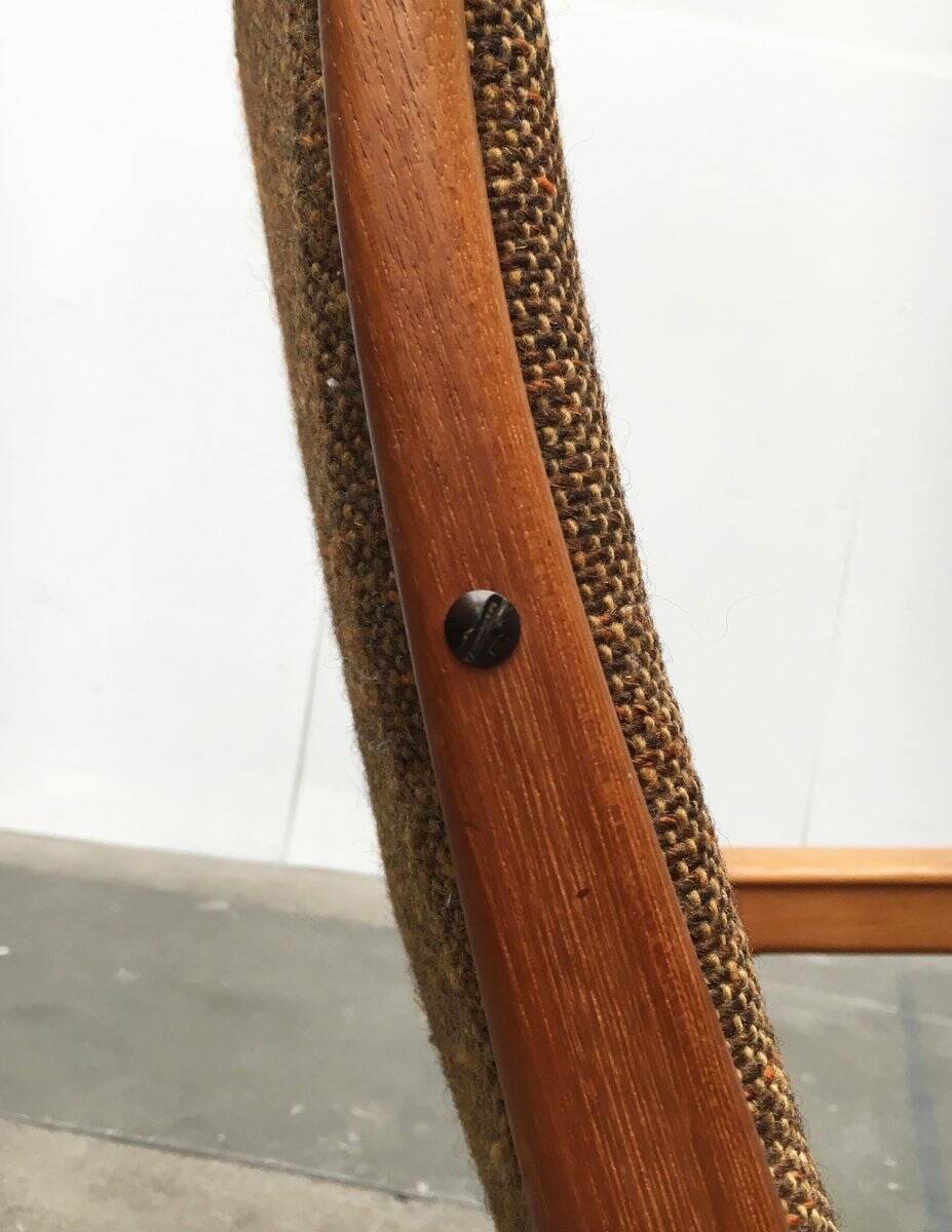 Mid-century model 100 rocking chair in Danish teak by Søren Georg Jensen for Kubus Møbler, 1960s.