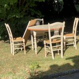 Table et 4 chaises