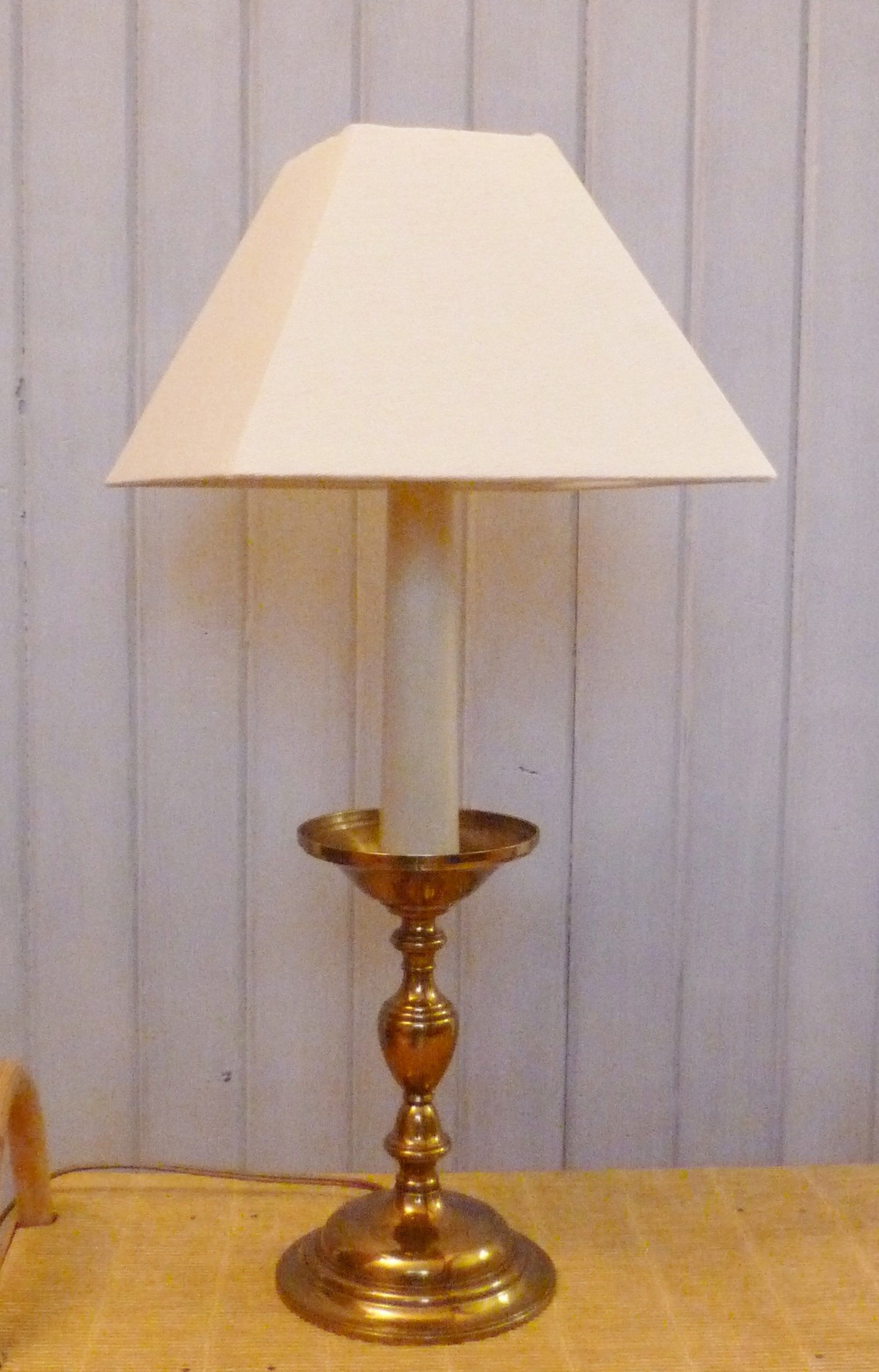Candlestick lamp