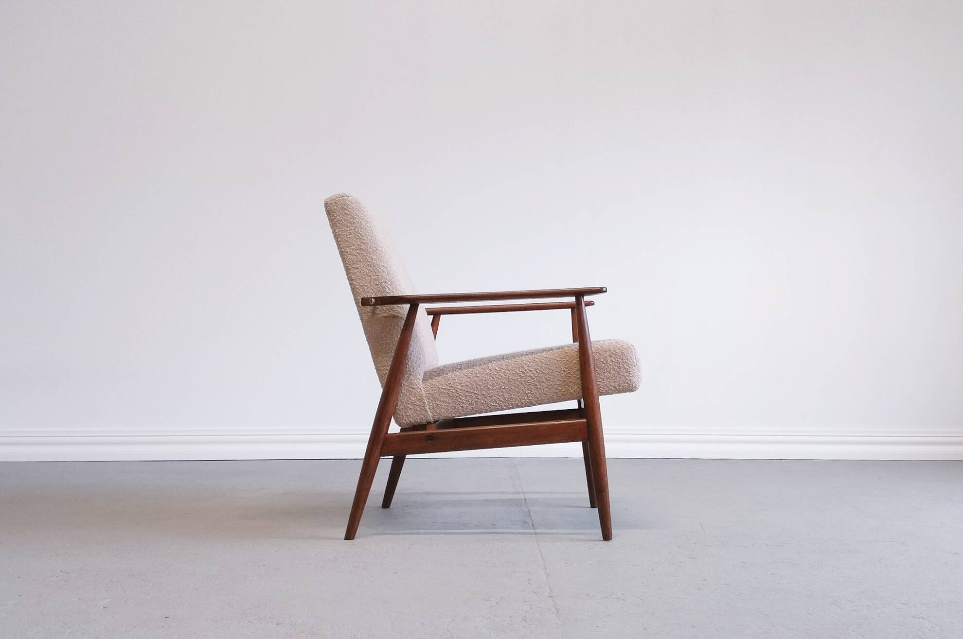 1960 Henryk Lis Mid Century Armchair in Beige Boucle