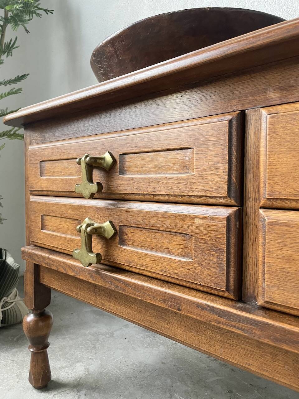 Guillerme and Chambron oak chest of drawers