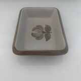 Butter dish with floral decoration