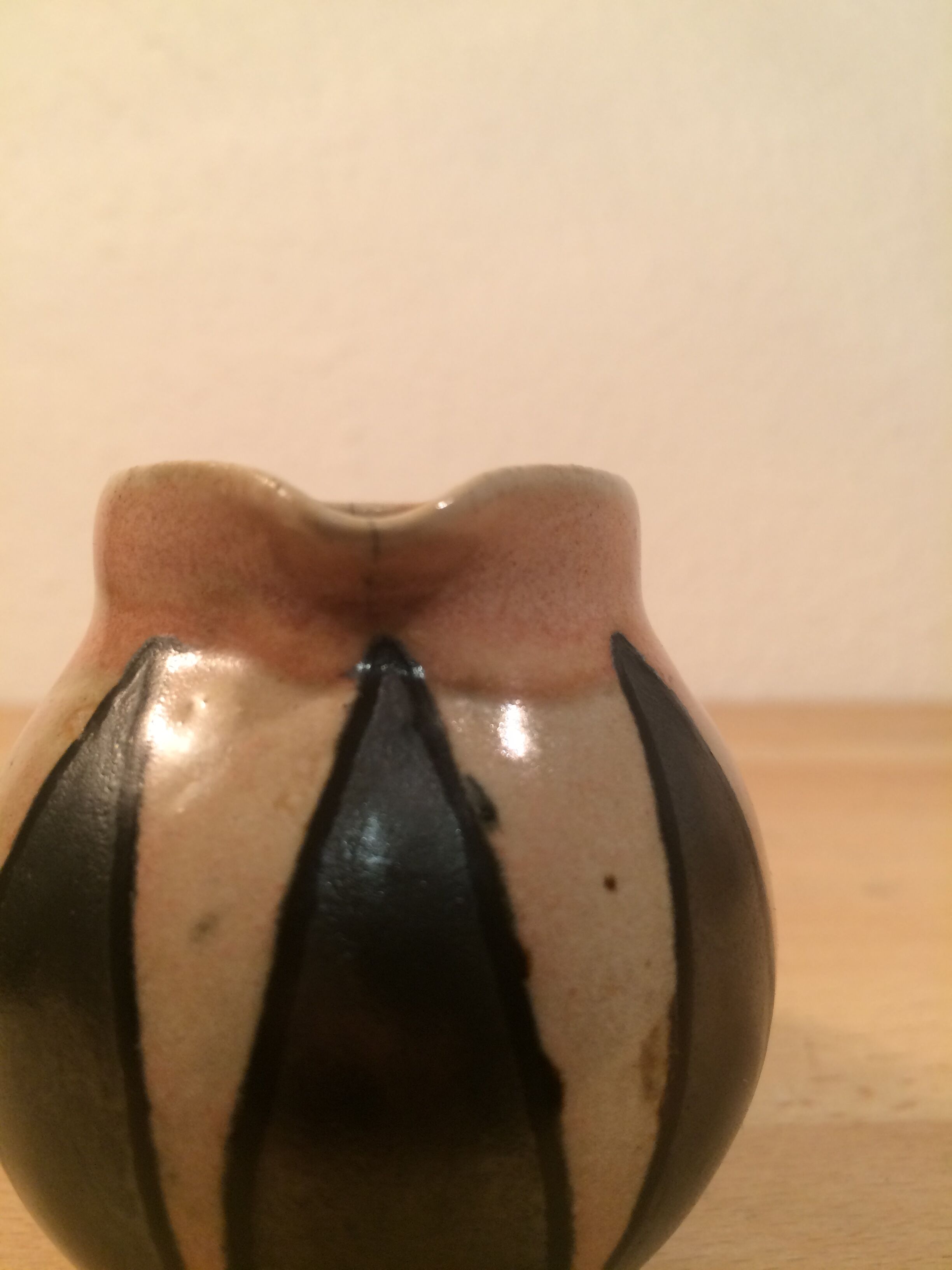 Miniature pitcher signed Odetta in Quimper, art deco ceramics