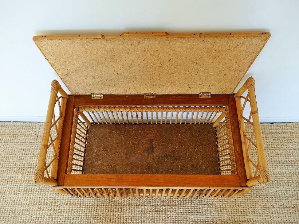 Rattan chest bench