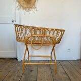 Vintage rattan couffin & its foot