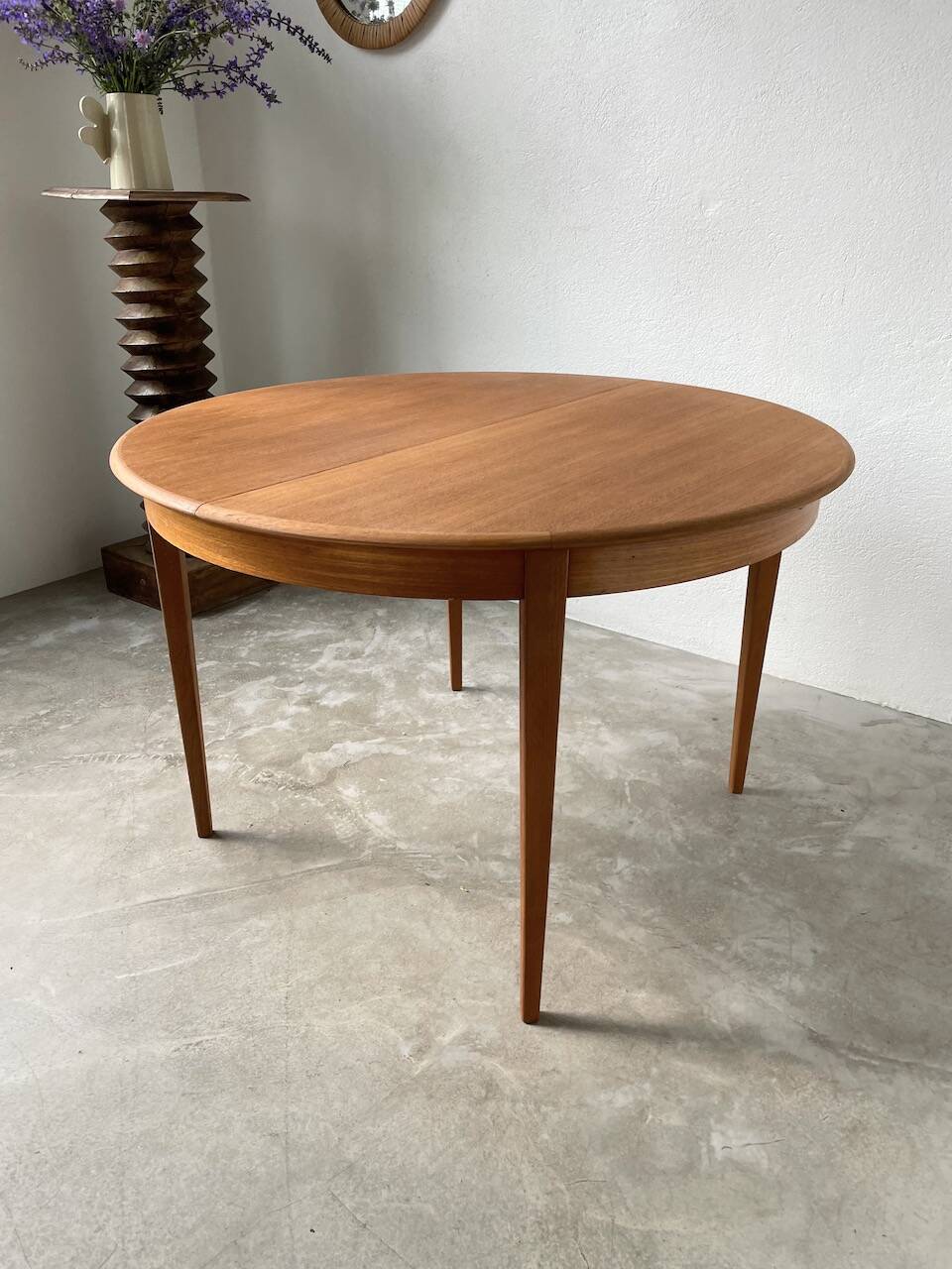 Scandinavian round teak table with extension