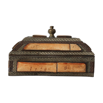 Old perse box