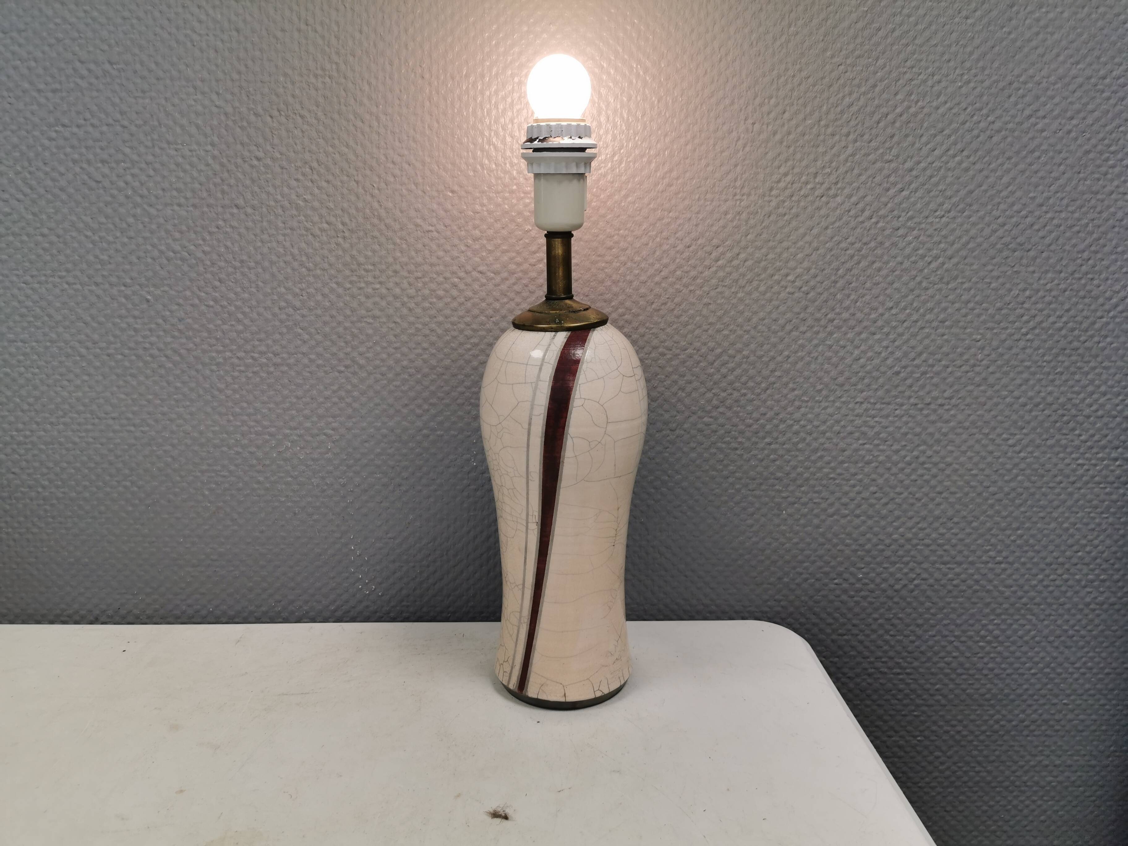 Table lamp in crackled ceramic with brass top, by Jenkin, 1970s.