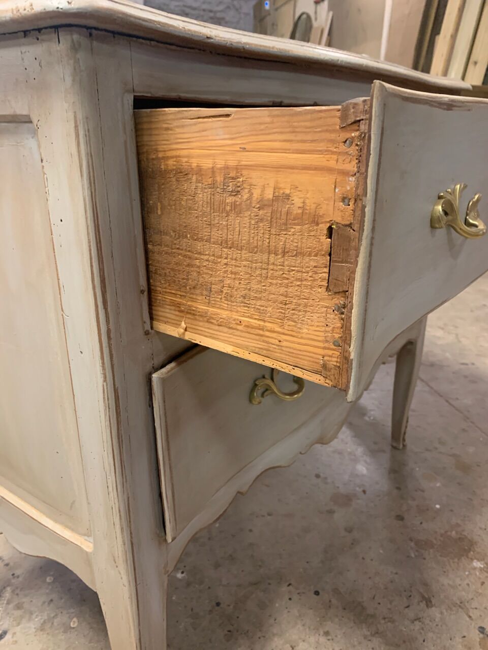 Chest of drawers Louis XV