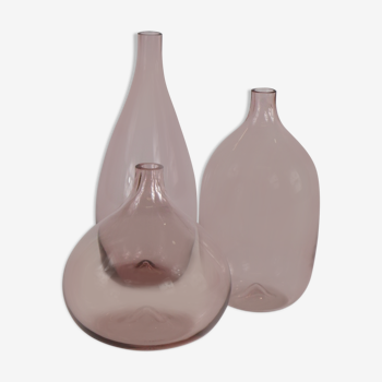 Trois vases en verre de Murano, Nason, rose foncé.
