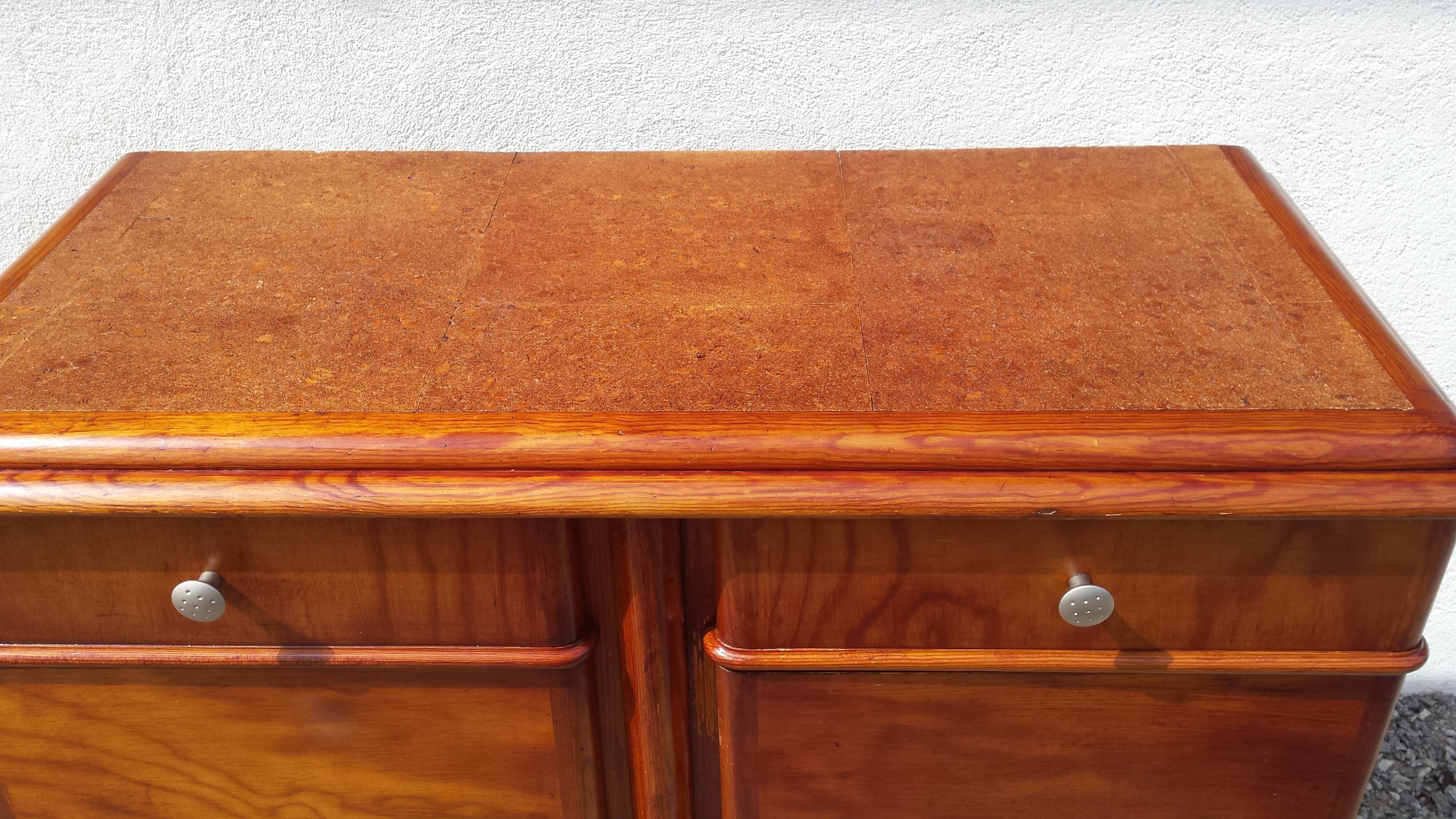 Mado cork tray buffet