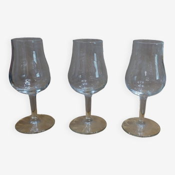 Set of 3 stemmed glasses