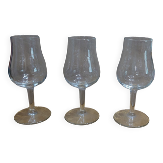 Set of 3 stemmed glasses