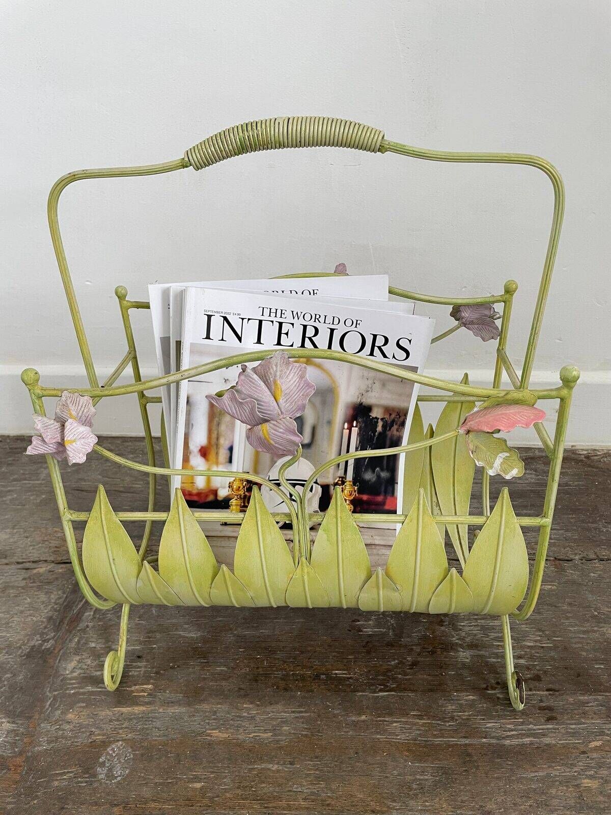 Porte-revues vintage en fer forgé, fleurs peintes à la main