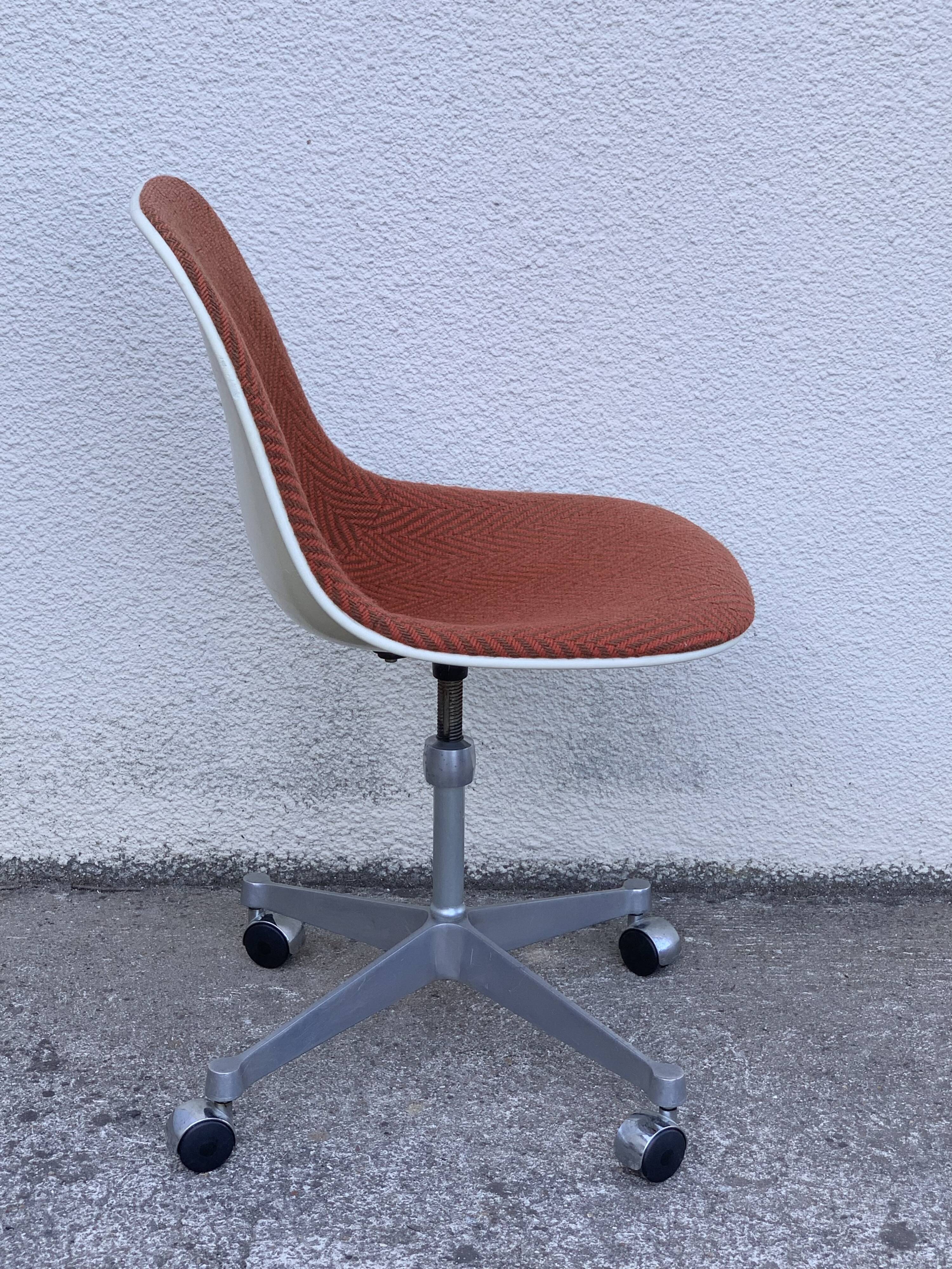 Charles and Ray Eames' office chair for Herman Miller 1960