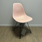 EAMES DSR CHAIR SOFT PINK / BLACK - VITRA