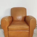 Old club chair with Crosse back