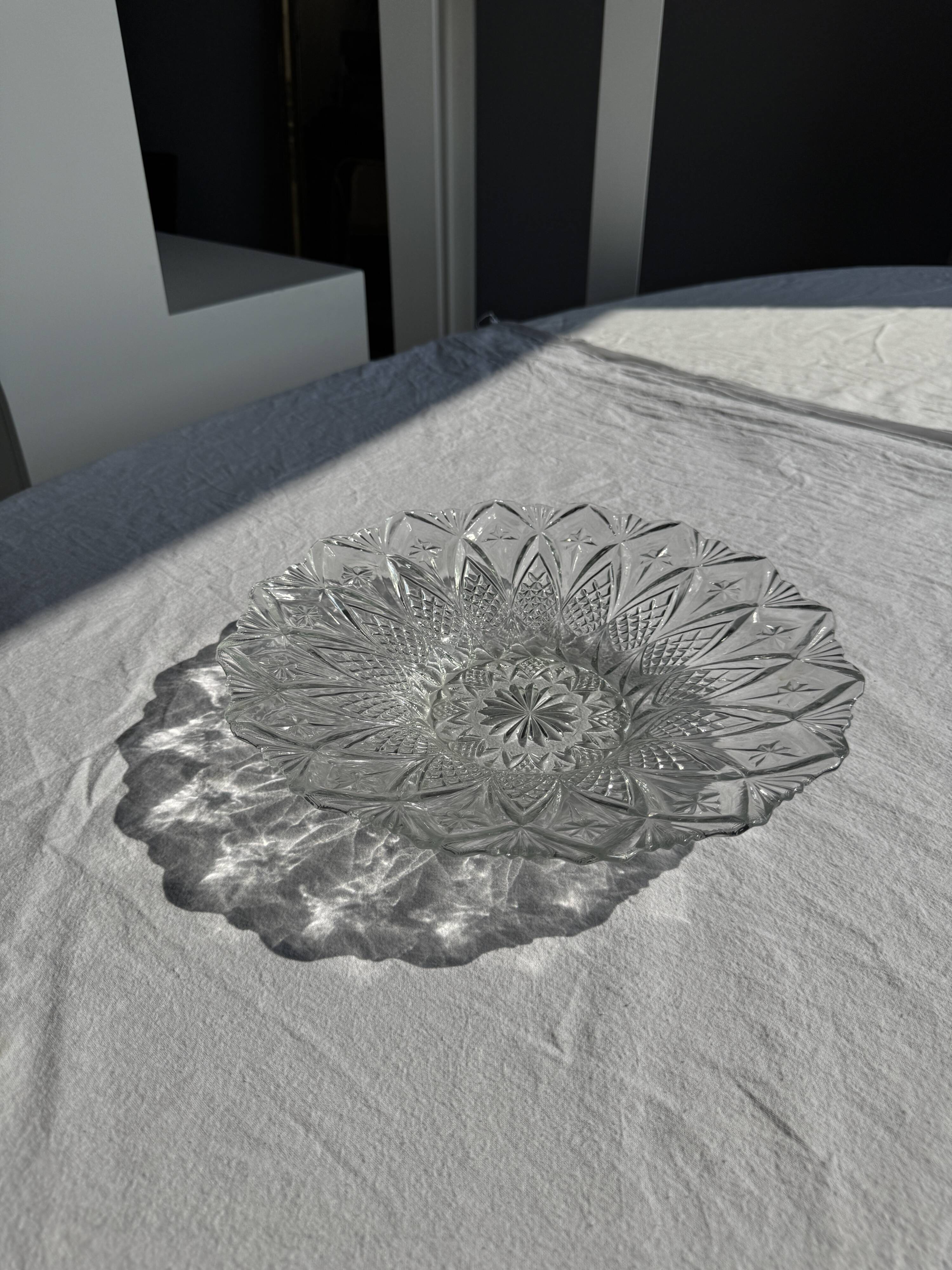 Vintage Diamond Point Flared Fruit Bowl or Salad Bowl D31