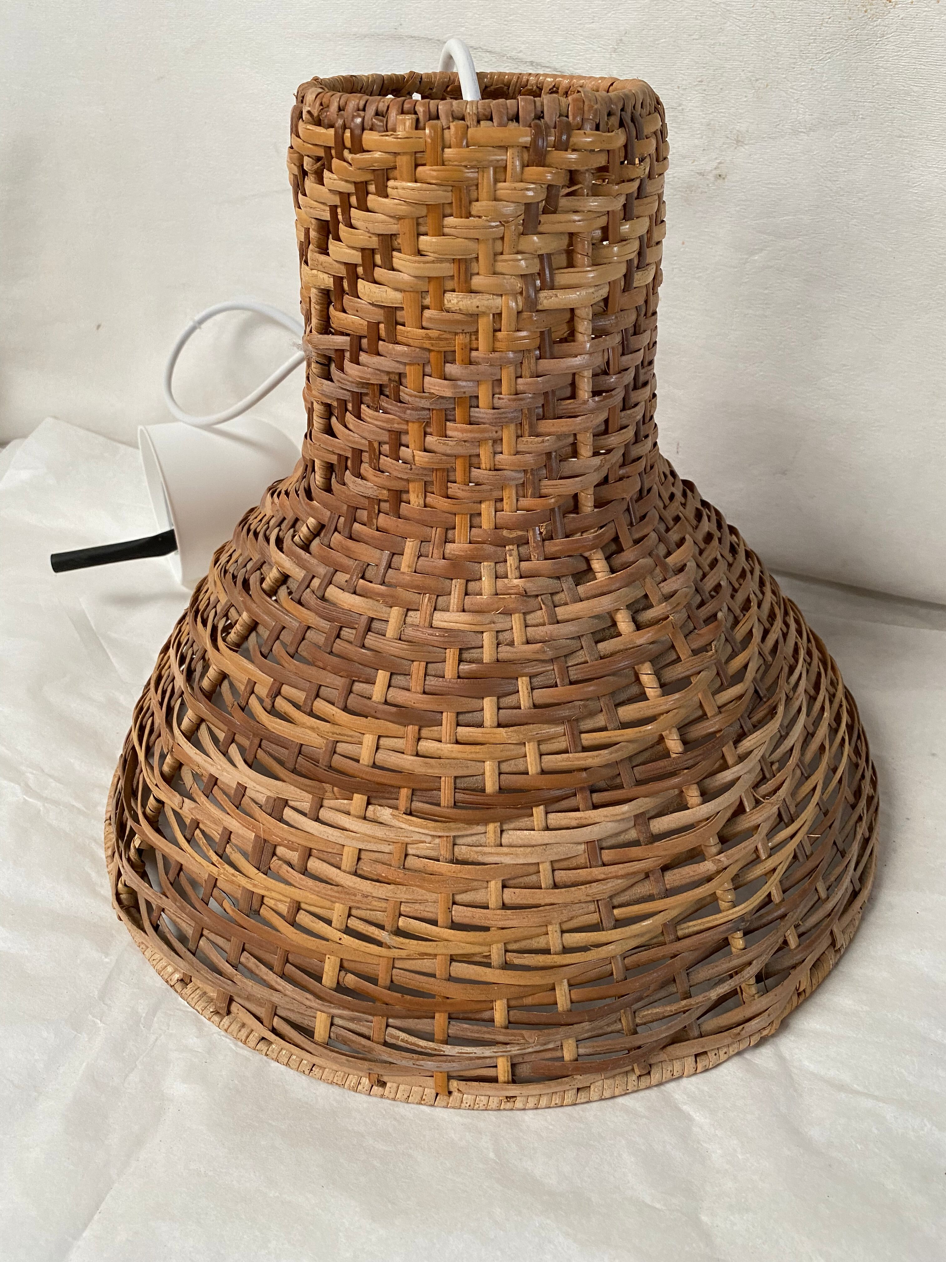 Vintage rattan pendant lamp