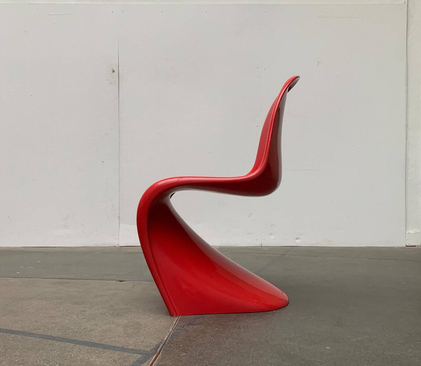 Set of mid-century Panton chairs by Verner Panton for Vitra Herman Miller.