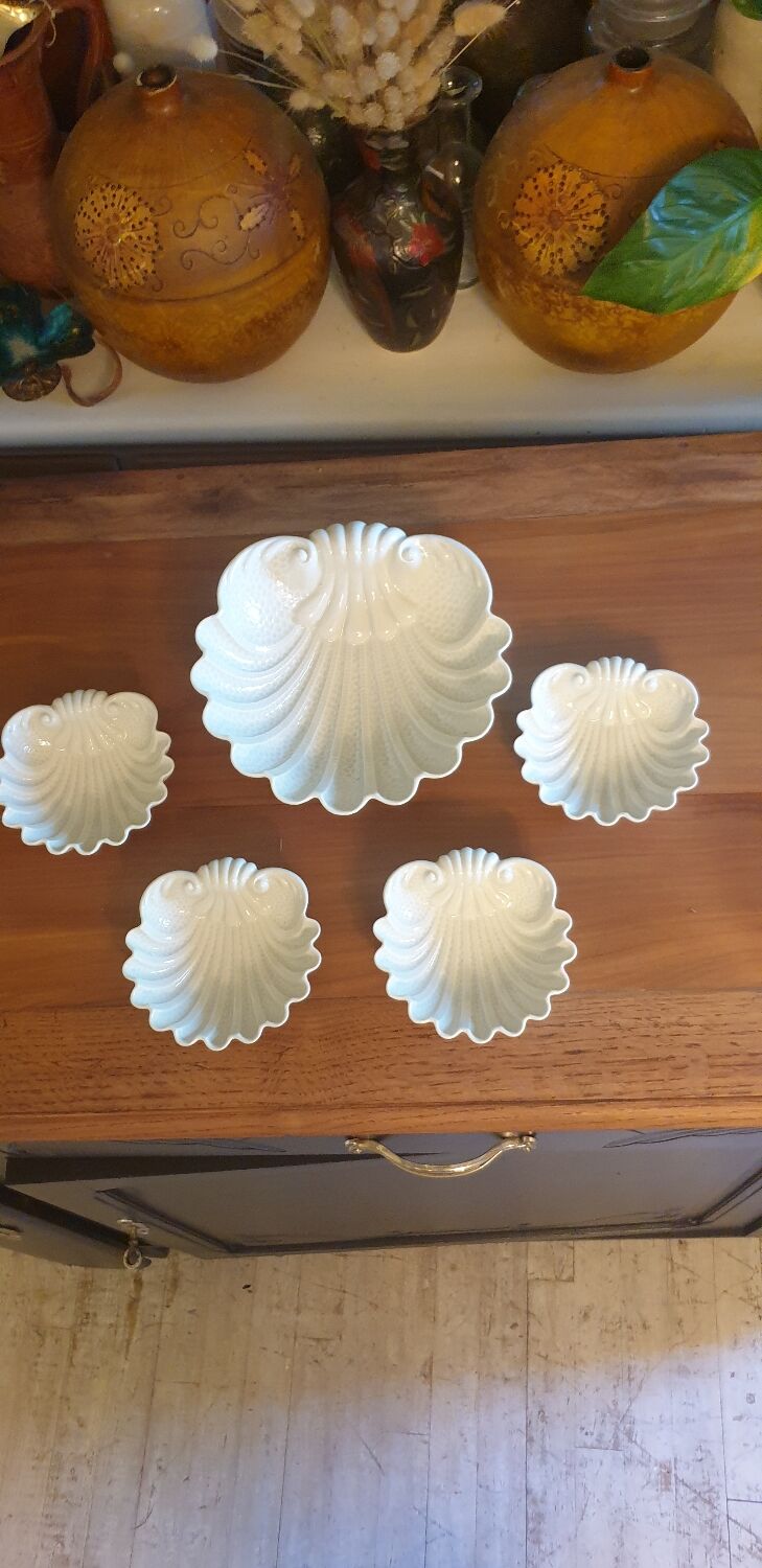 Service forme coquillage 5 pièces
