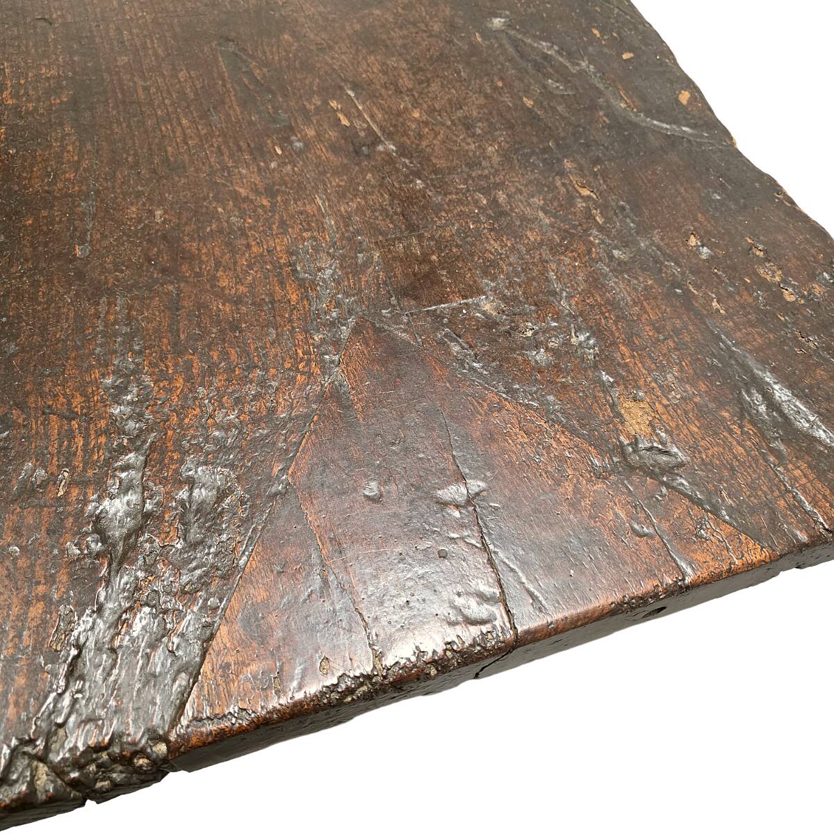 18th century Spanish chestnut wood coffee table