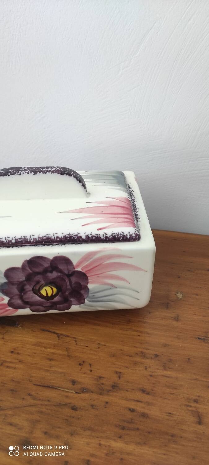 Biscuit or candy box