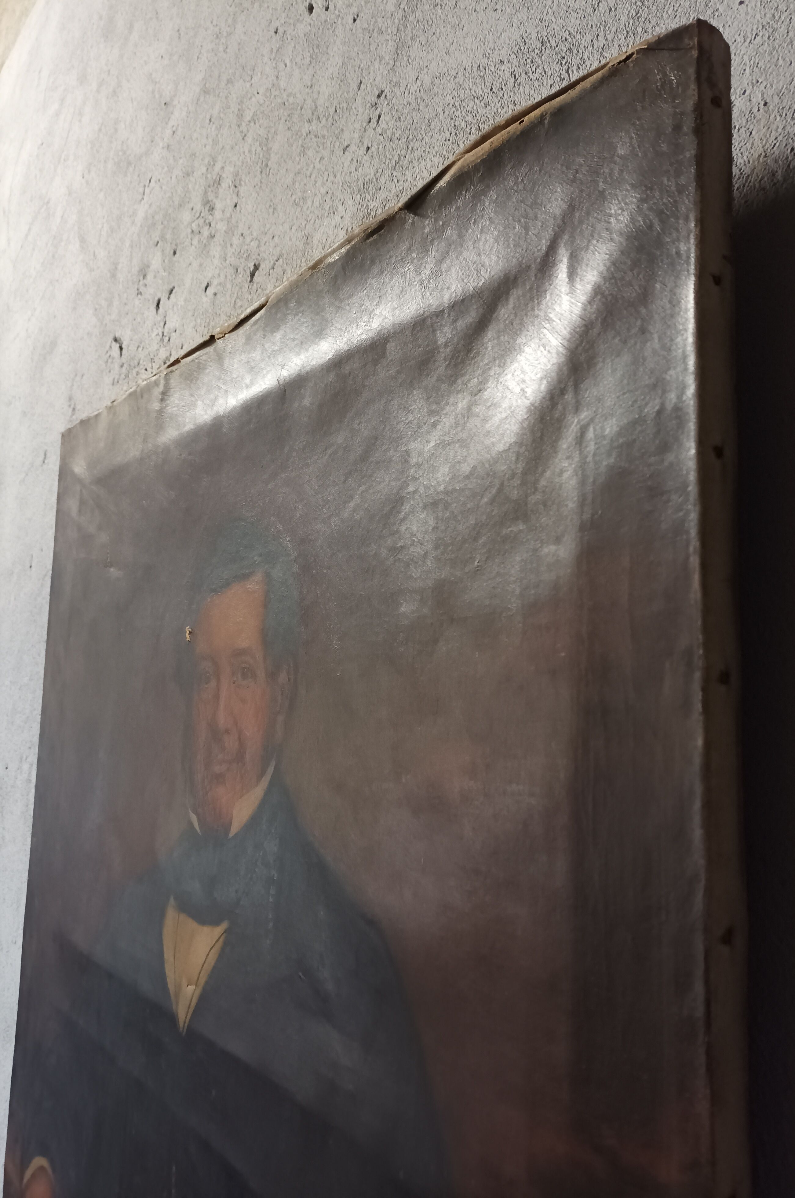 Oil on canvas Portrait of a man English School XIXth