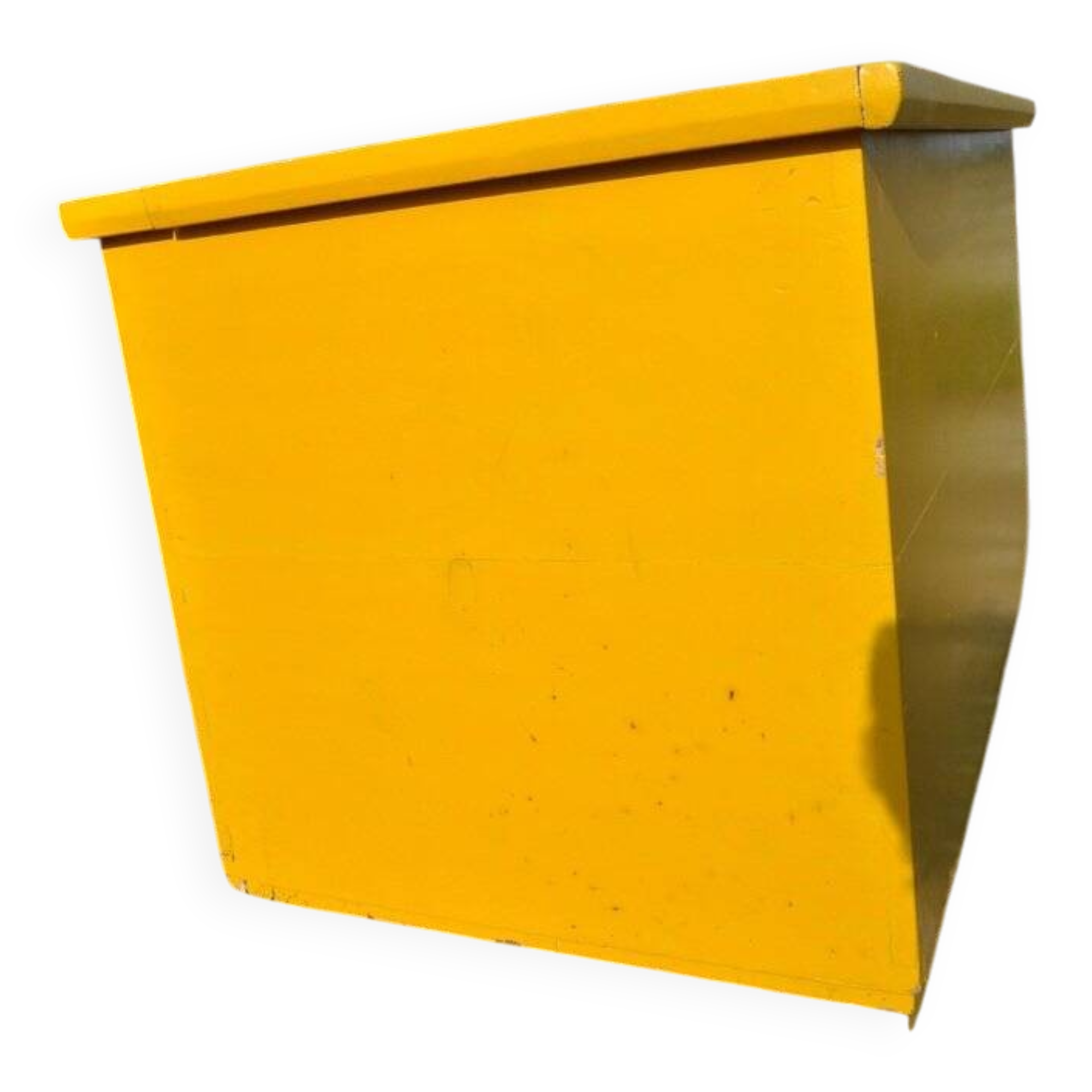 Grande commode coffre de ferme jaune en pin peint - Hongrie années 1940, style rustique