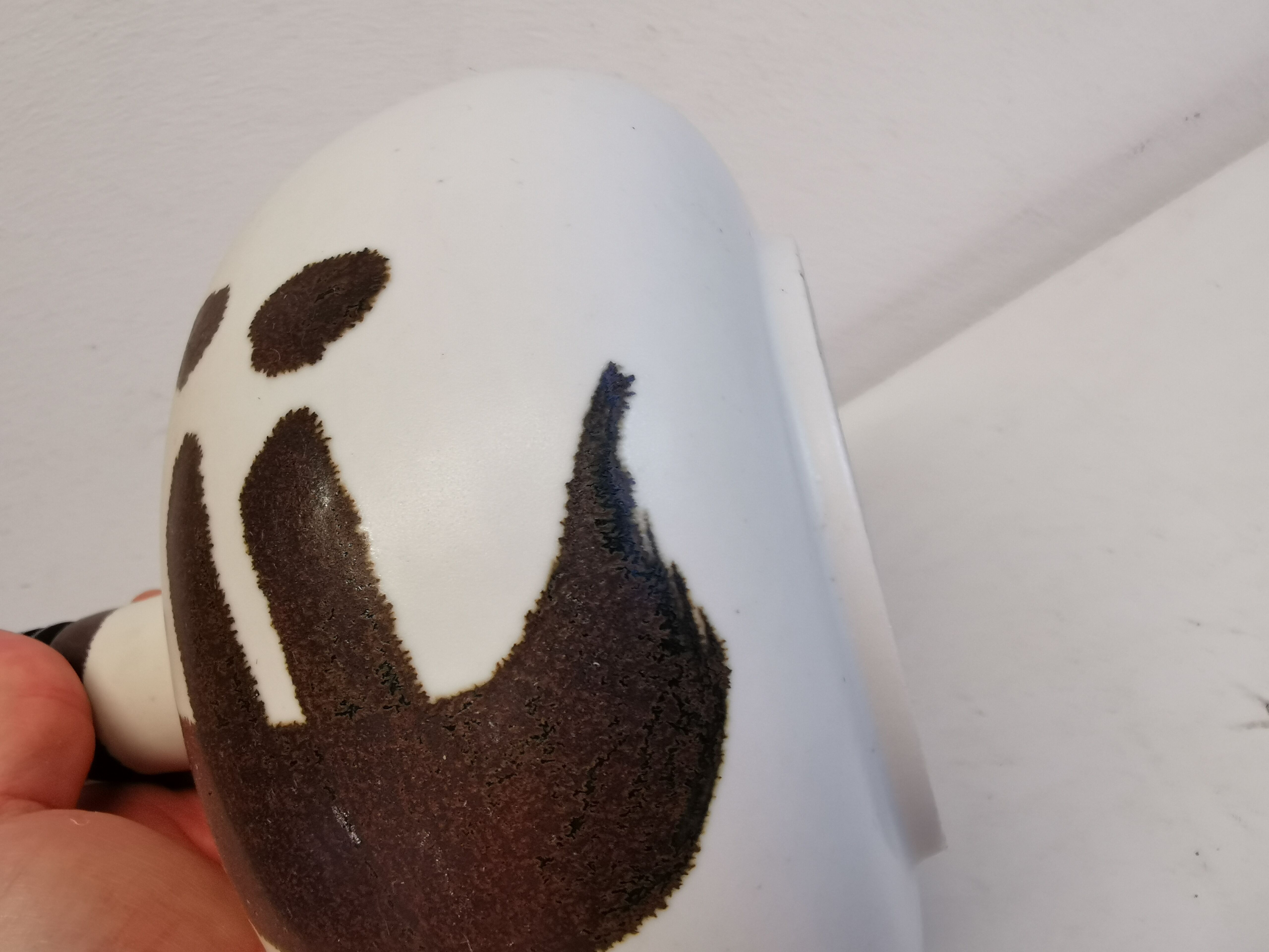 Ceramic table lamp designed by Danish Axel Larsen for his company Axella back in the 1960s.