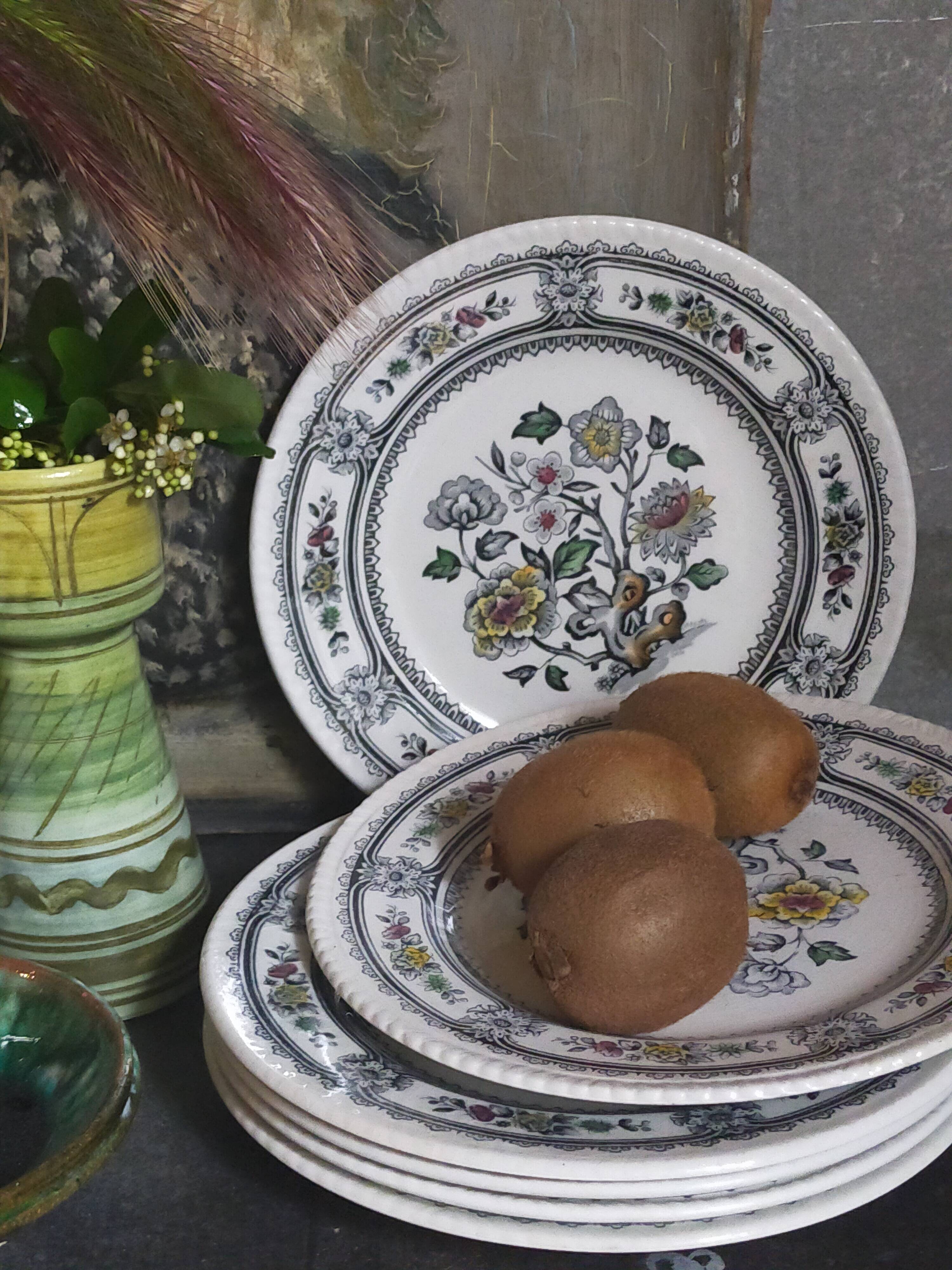 Six English porcelain dessert plates WOOD & SONS Dorset service