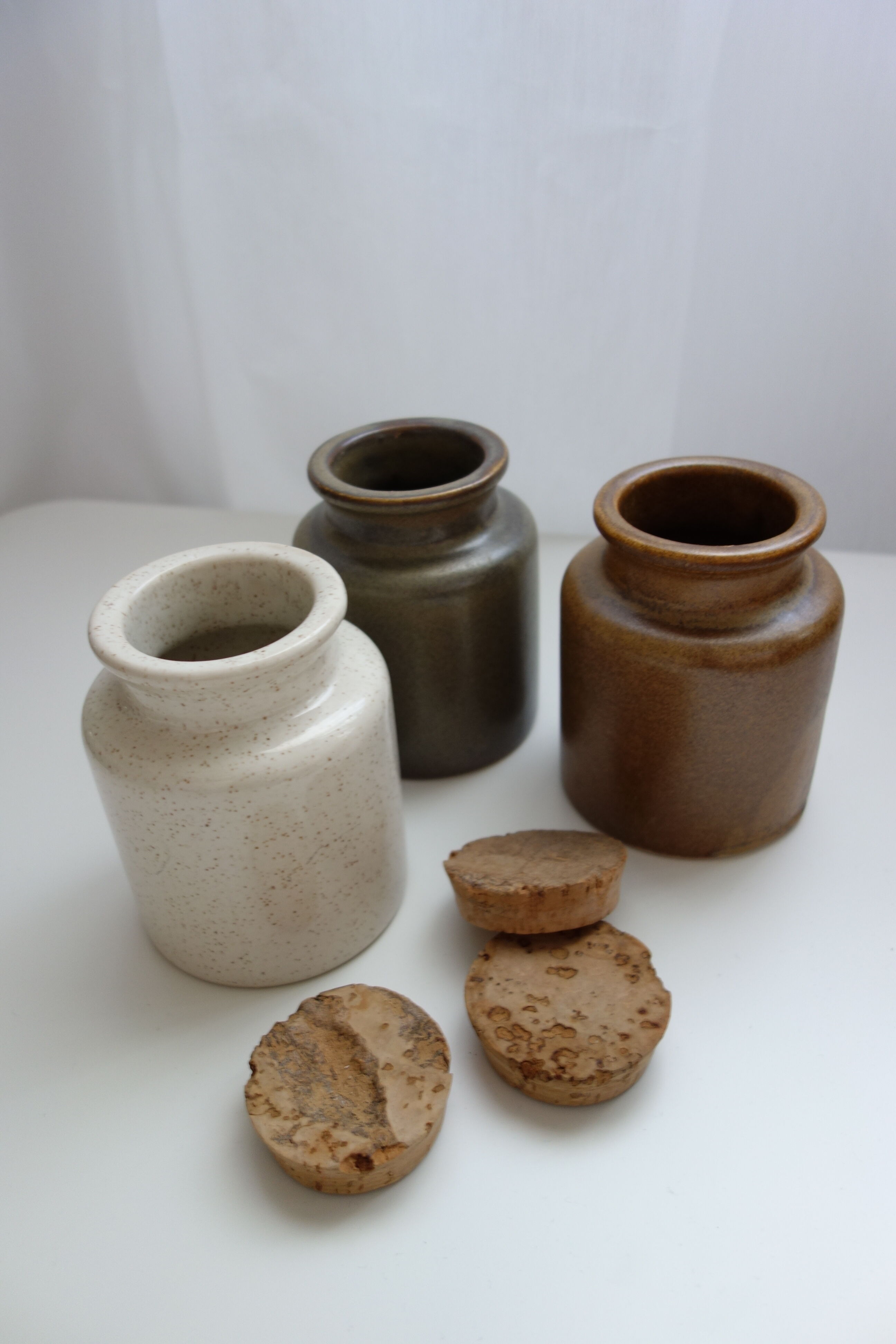 Lot of 3 stoneware pots