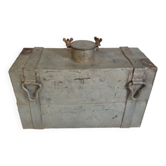 Metal jerrycan of the British army in India