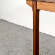 Table extensible Nathan des années 50 en teck magnifique. Moderne / Rétro / Danois