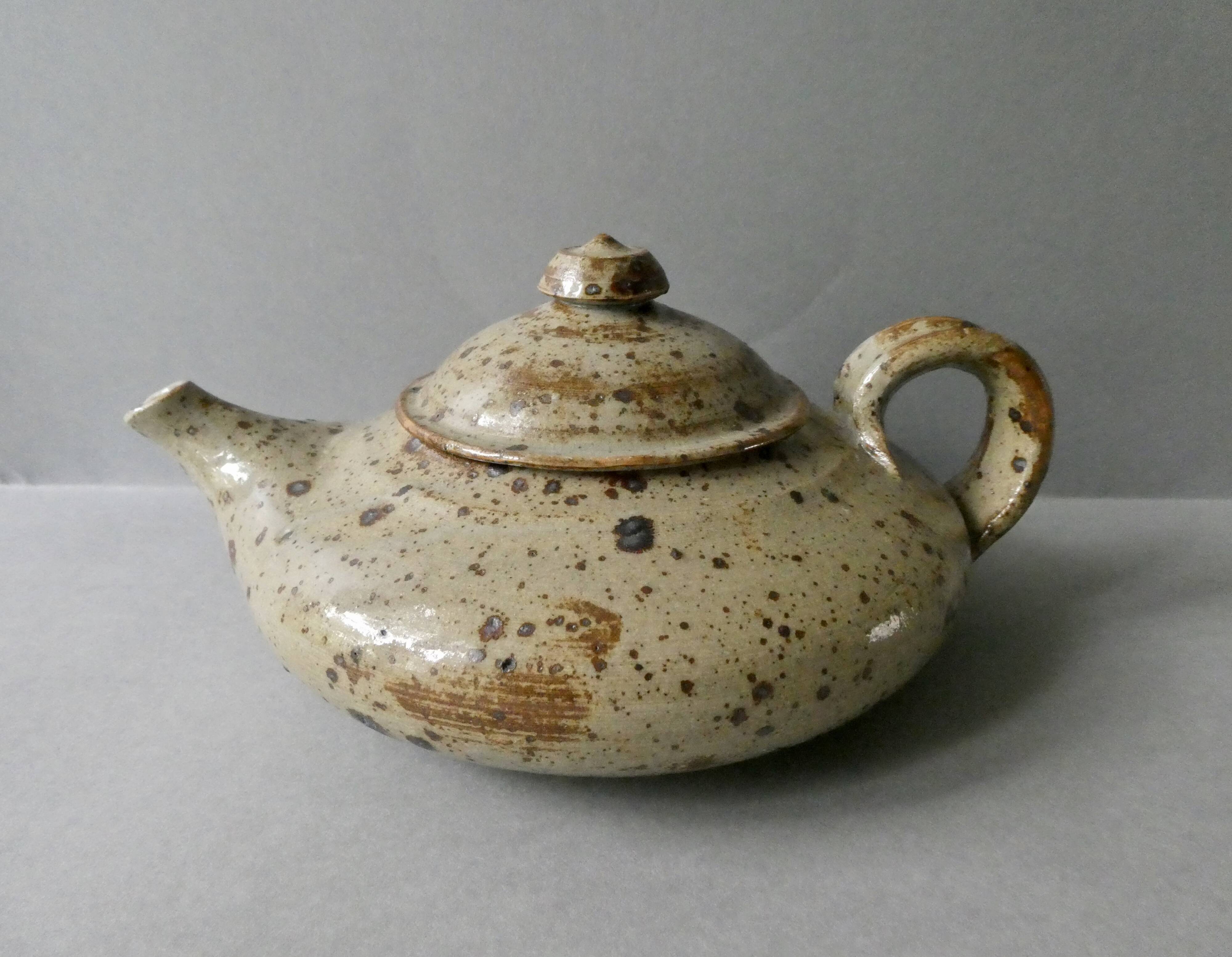 Pyrity sandstone tea, signed