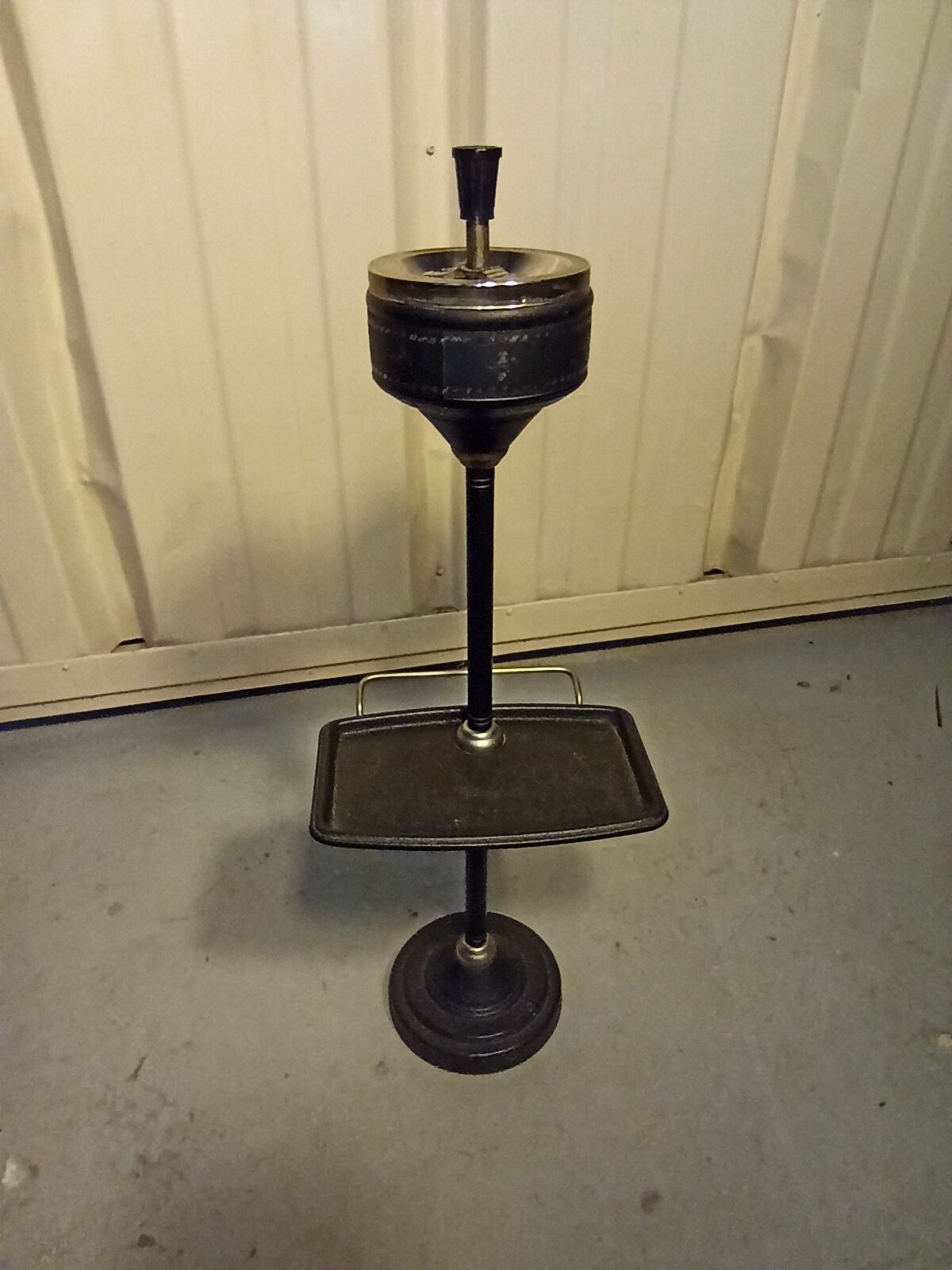 Magazine holders documents on foot ashtray